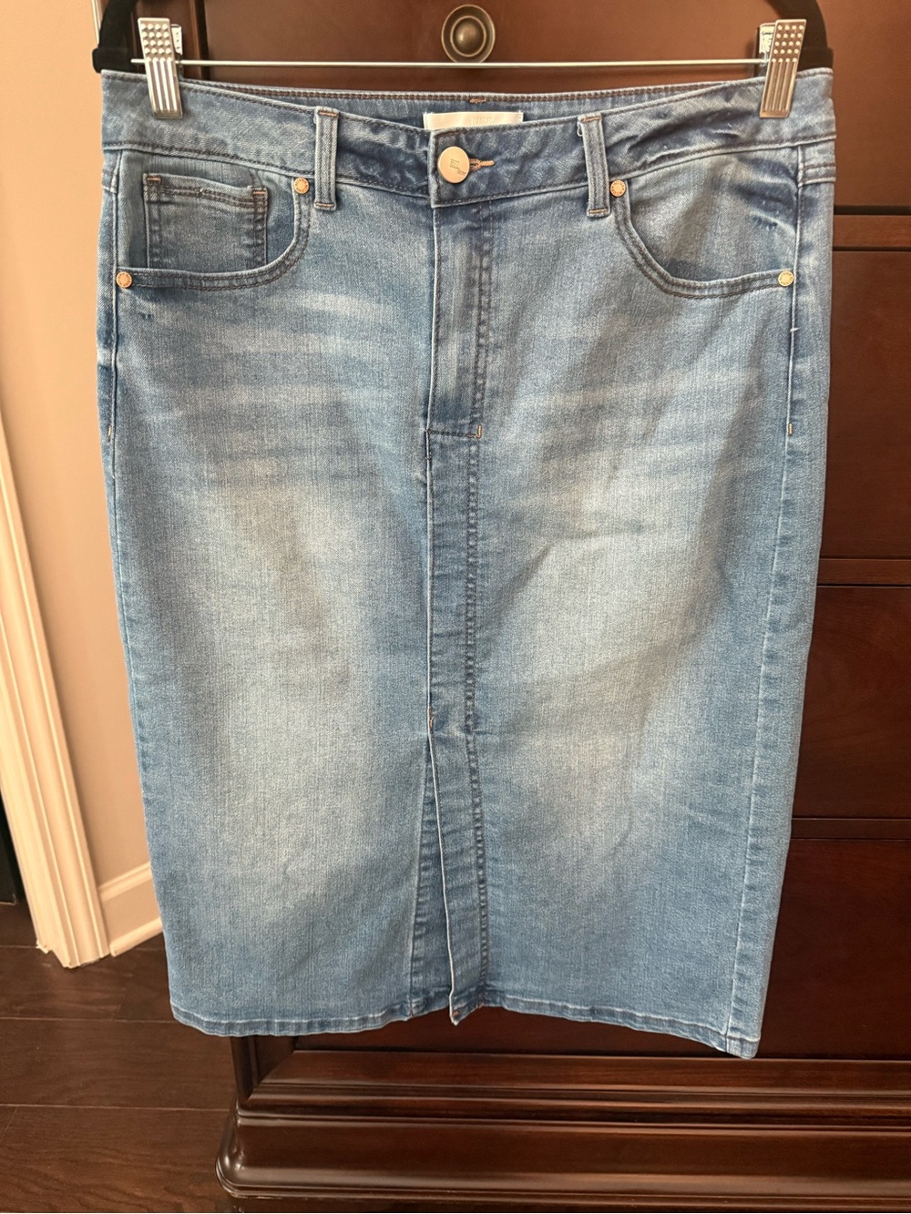 1822 Denim Light Blue Straight Pencil Denim Skirt